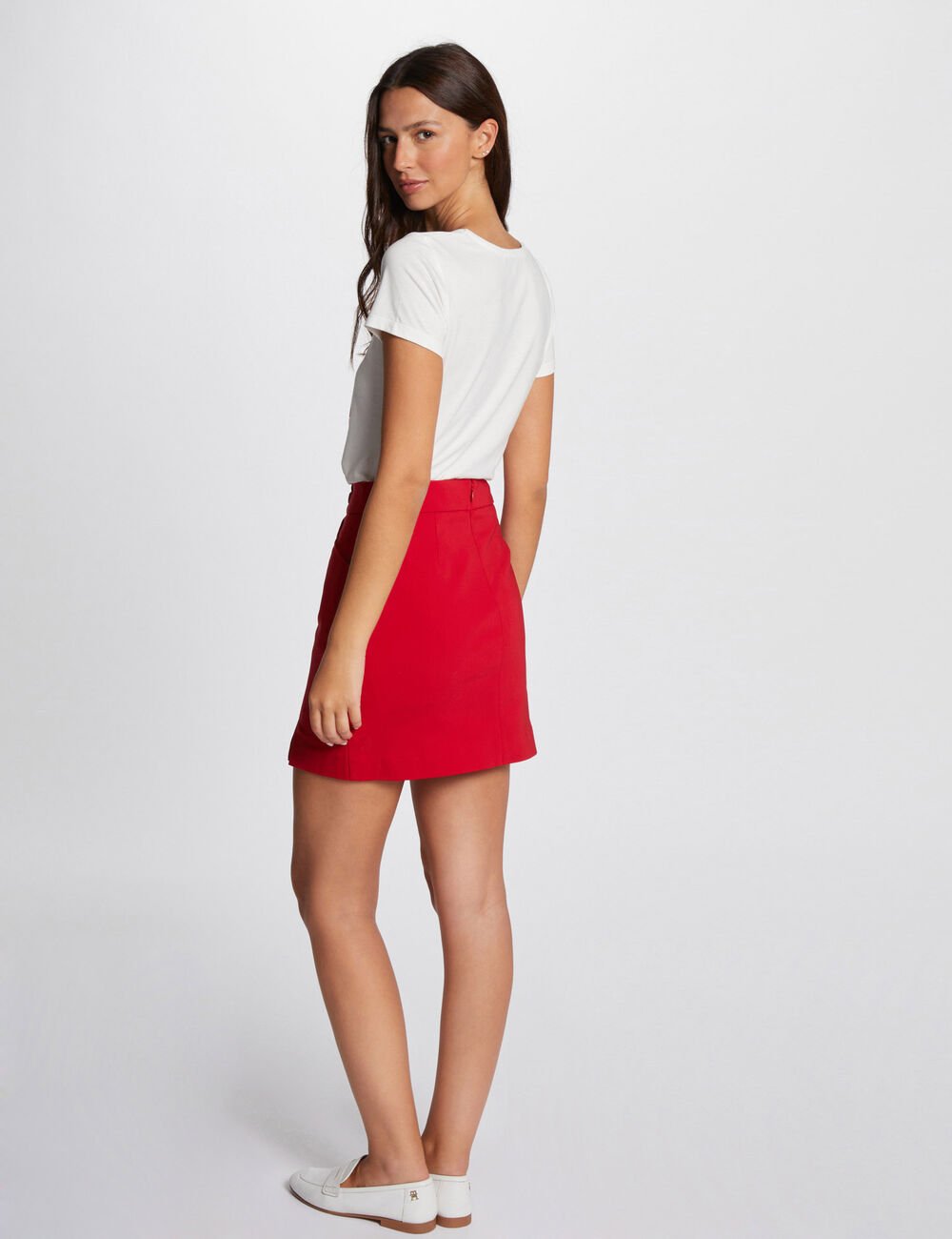 Falda corta con botones rojo oscuro 241-jeon