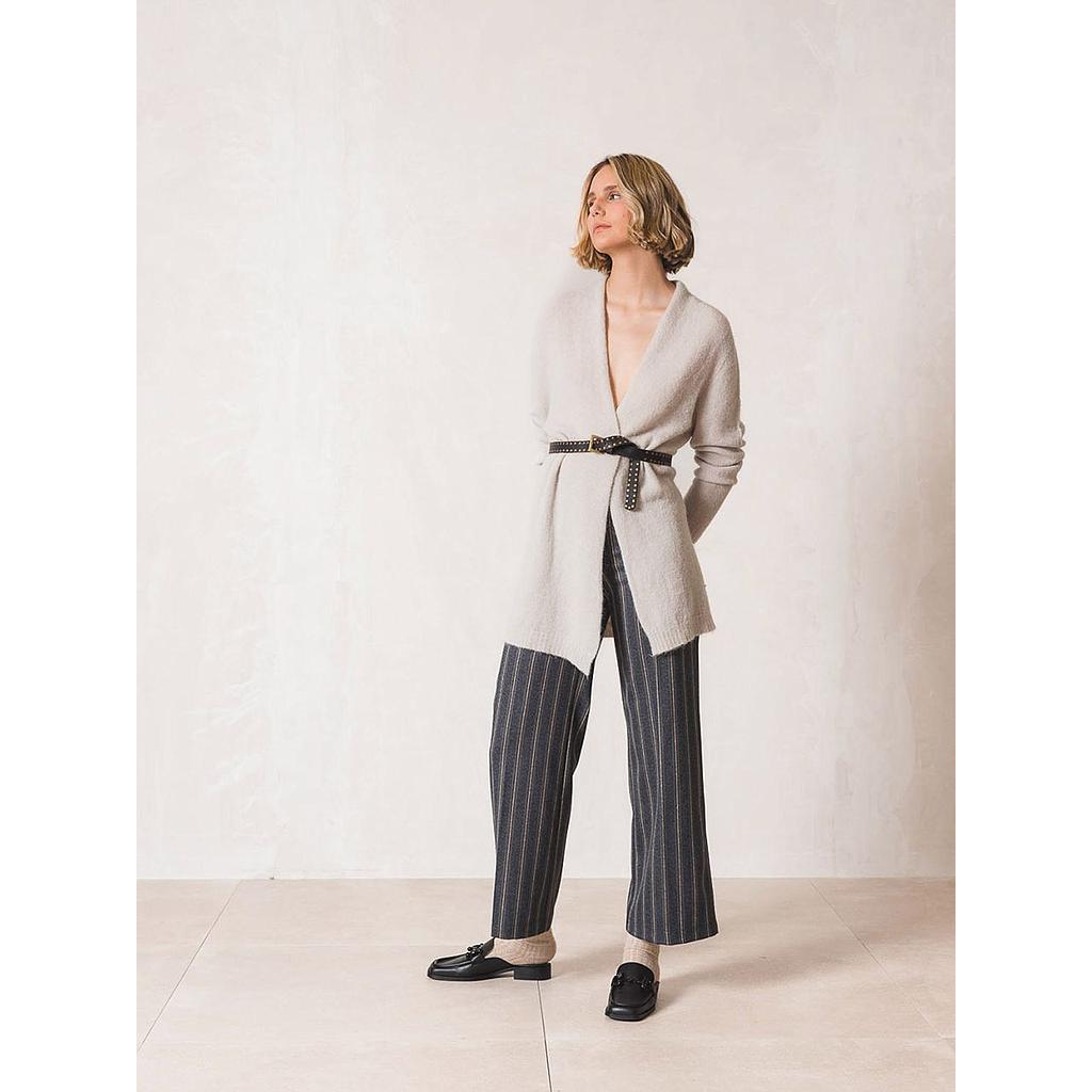 Cinturon piel con tachuelas V.I23.PL852