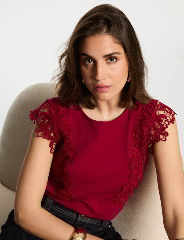 Camiseta negra con encaje desmangada 252-Dflower